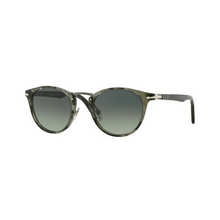Load image into Gallery viewer, Persol 3108S - Industria dos Óculos
